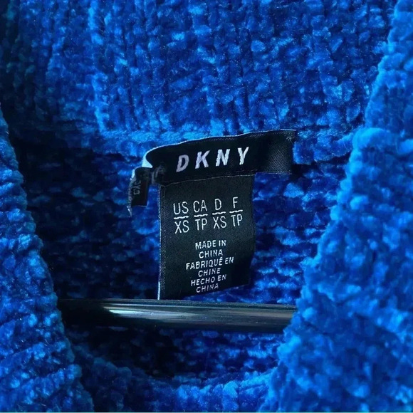 DKNY Chenille Sweater, XS (Fits Like S), Blue & Black, Cozy Christmas - Picture 8 of 12